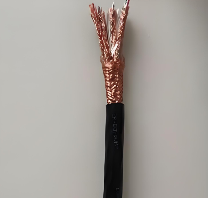 電纜作為電力傳輸的血脈，其性能直接影響到整個系統的可靠性.jpg